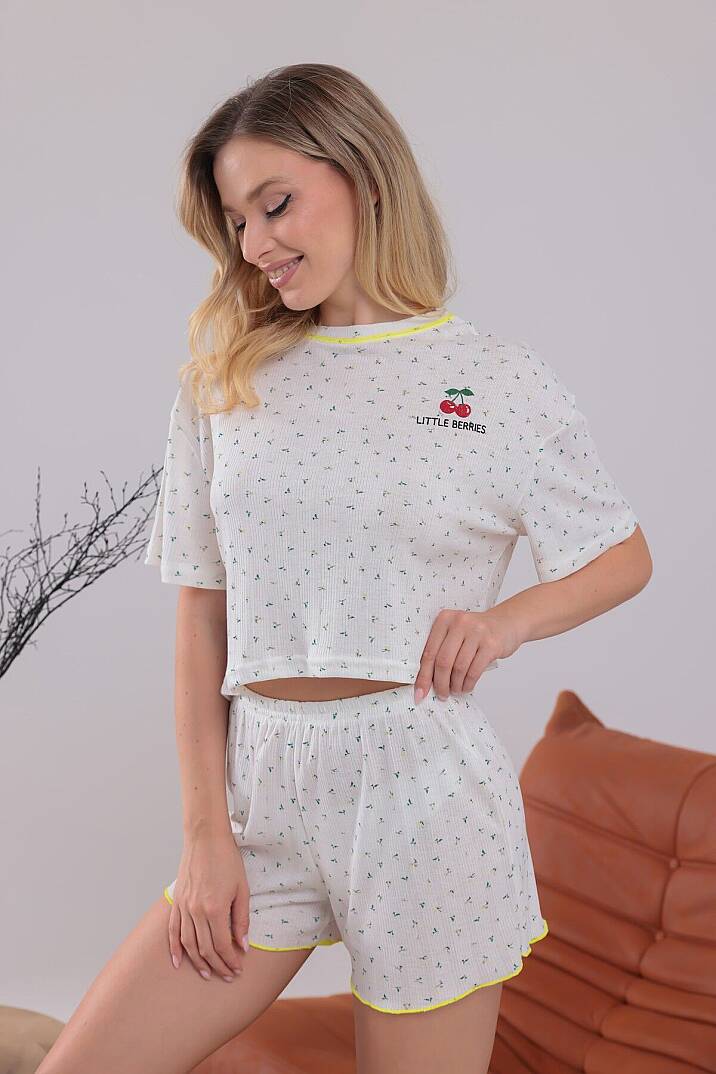 Beyaz Renk Kiraz Baskılı Oversize Kalıp Kısa Kollu Crop Yazlık Kadın Şortlu Pijama Takımı - 7