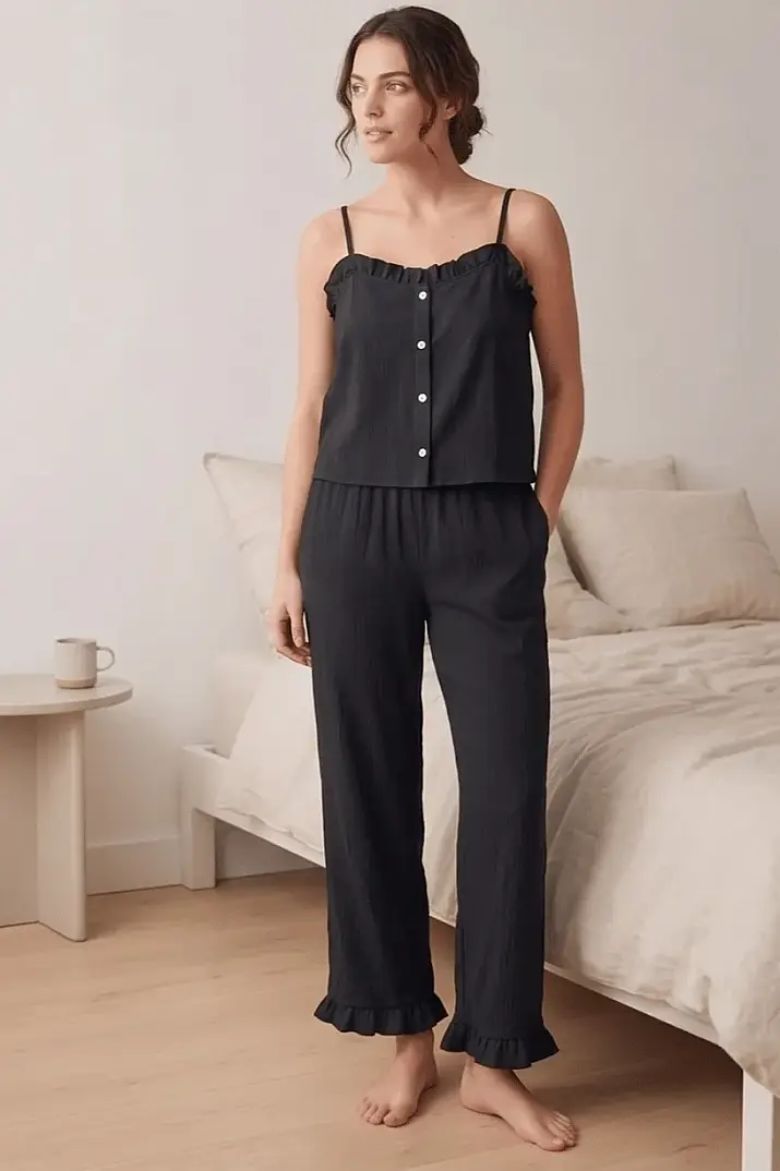 Fırfırlı ve Askılı Siyah Pijama Takımı - 2