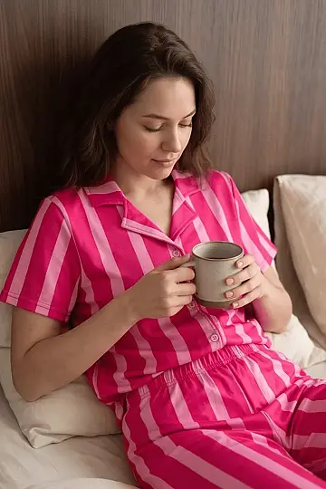 Fuşya-Pembe Çizgili Düğmeli Kısa Kollu Pijama Takımı - 4