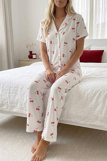 Kadın Pamuklu Kiraz Desenli Düğmeli Pijama Takımı - 3
