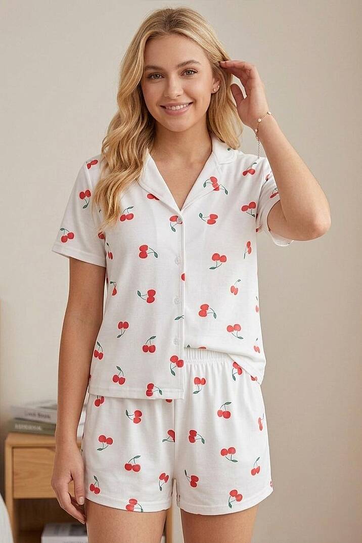 Kadın Pamuklu Kiraz Desenli Düğmeli Şortlu Pijama Takımı - 2