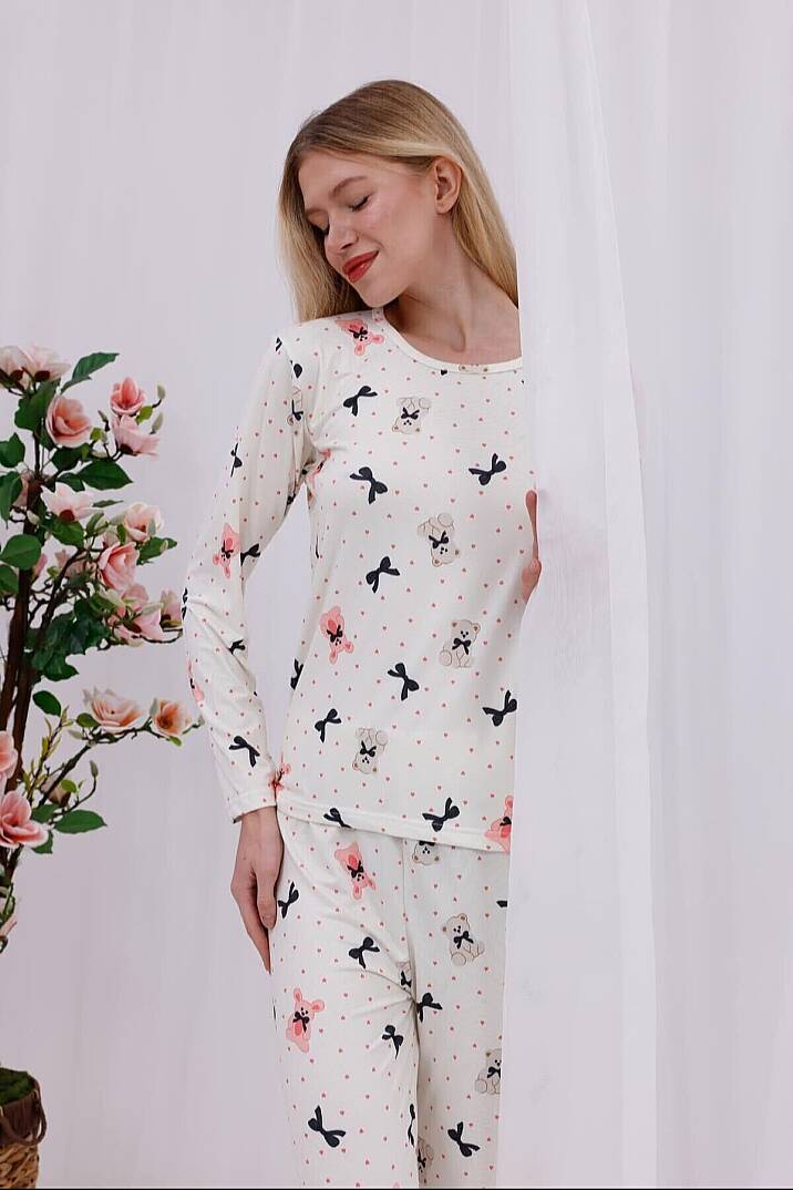 Kurdeleli Ayıcık Baskılı Yumuşak Dokulu Rahat Kalıp Uzun Kollu Örme Kadın Penye Pijama Takımı - 2