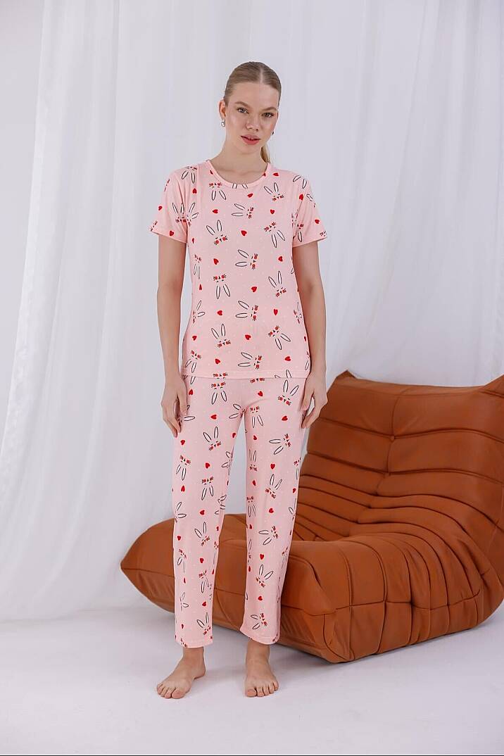 Pembe Tavşan Baskılı Yumuşak Dokulu Milan Örme Rahat Kalıp Kadın Kısa Kollu Pijama Takımı - 4