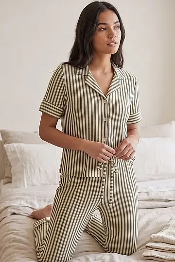 Yeşil Beyaz Çizgili Şeritli Pijama Takımı - 2