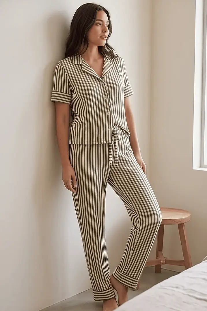 Yeşil Beyaz Çizgili Şeritli Pijama Takımı - 3