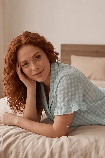 Yeşil Beyaz Dama Desenli Fırfırlı Kısa Kollu ve Şortlu Pijama Takımı - 3